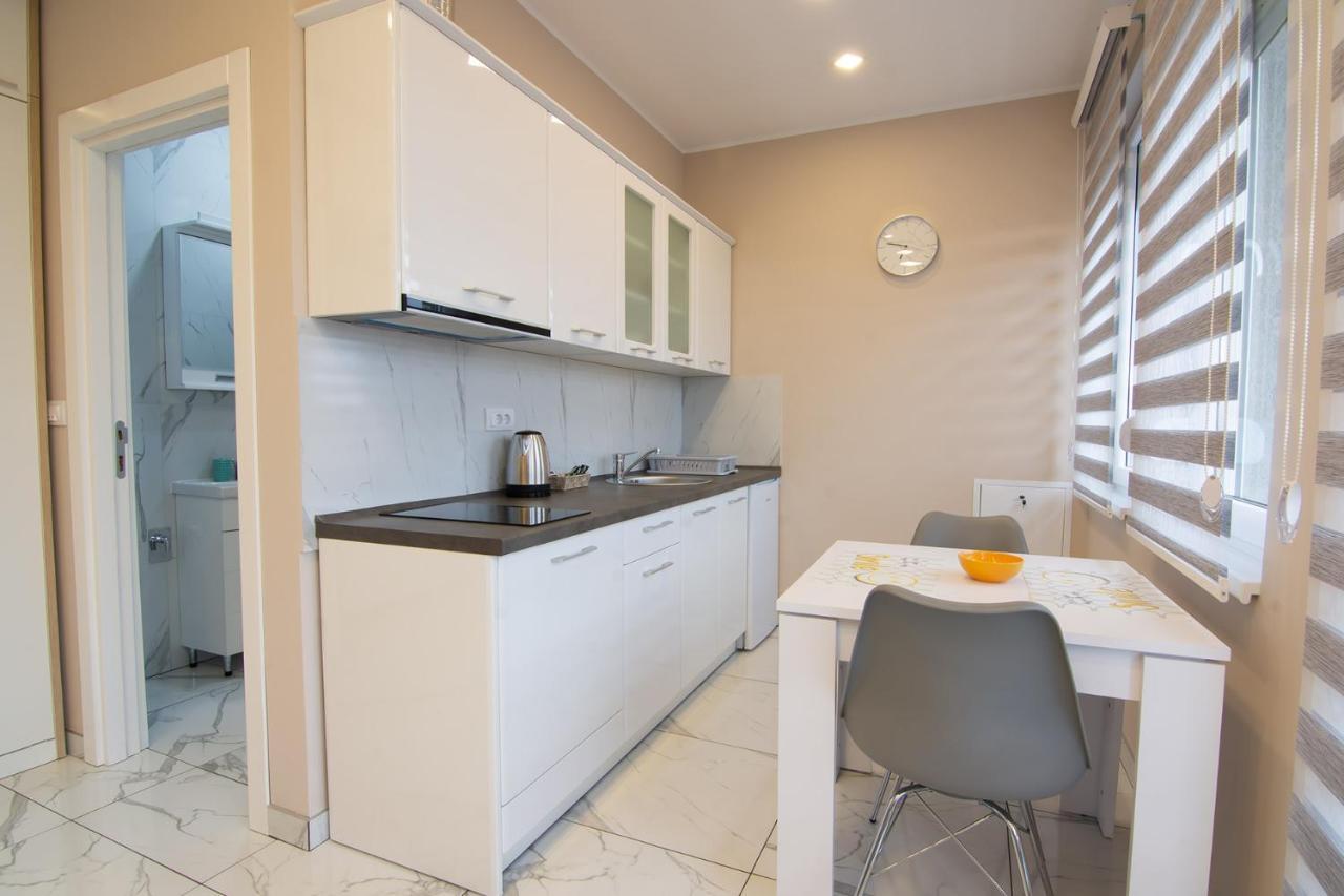 Jana Apartmani Belgrad Exterior foto